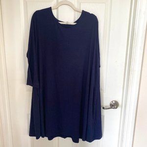 Navy Tunic w/pockets, EUC, women's 3x plus size